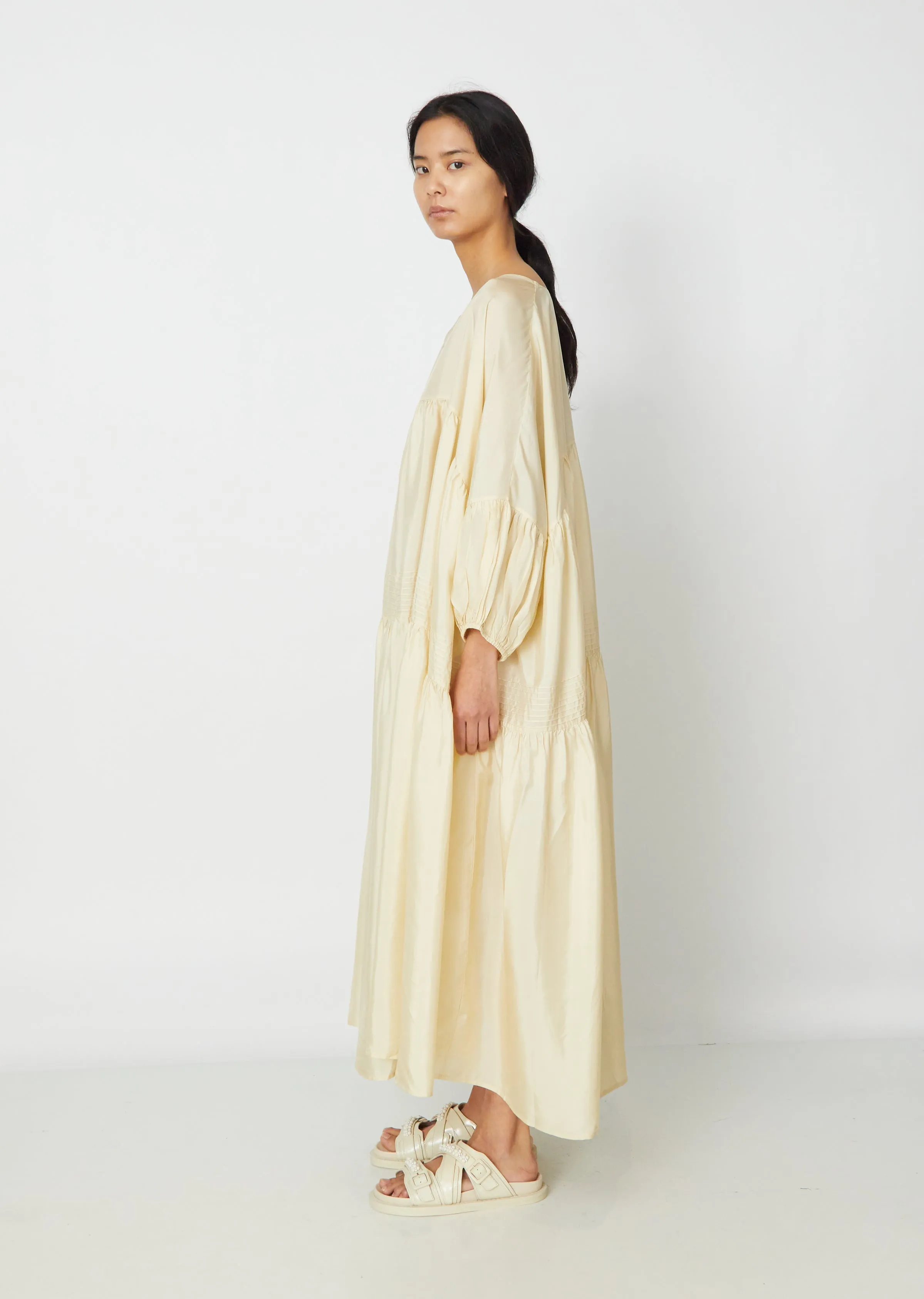 Airi Maxi Dress — Champagne