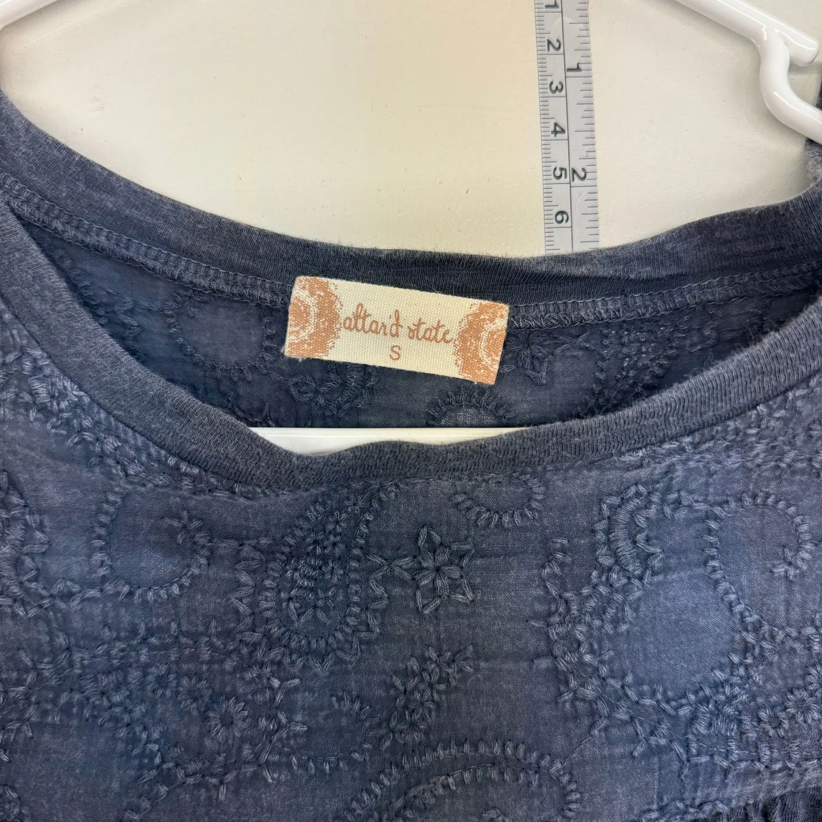 Altar’d State | Womens Contrast-Knit Peasant Top | Color: Blue | Size: S