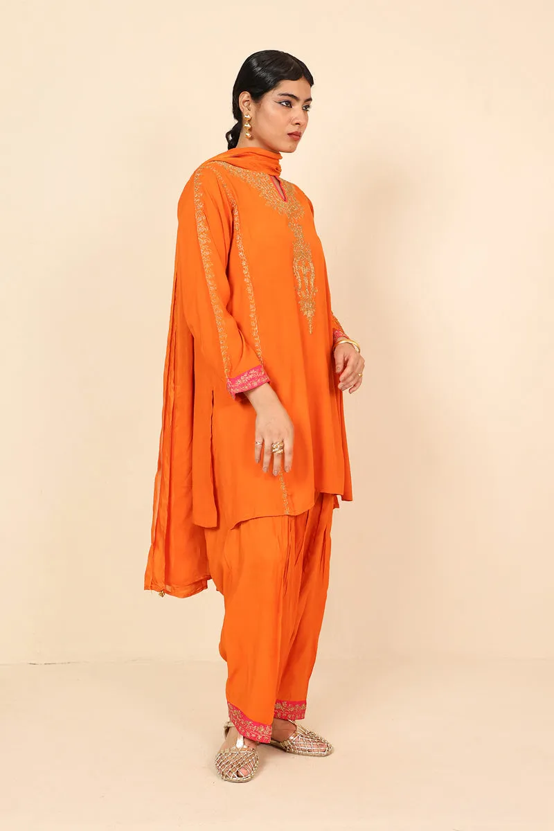 Dilkash Bahar Bano 3 Piece Suit