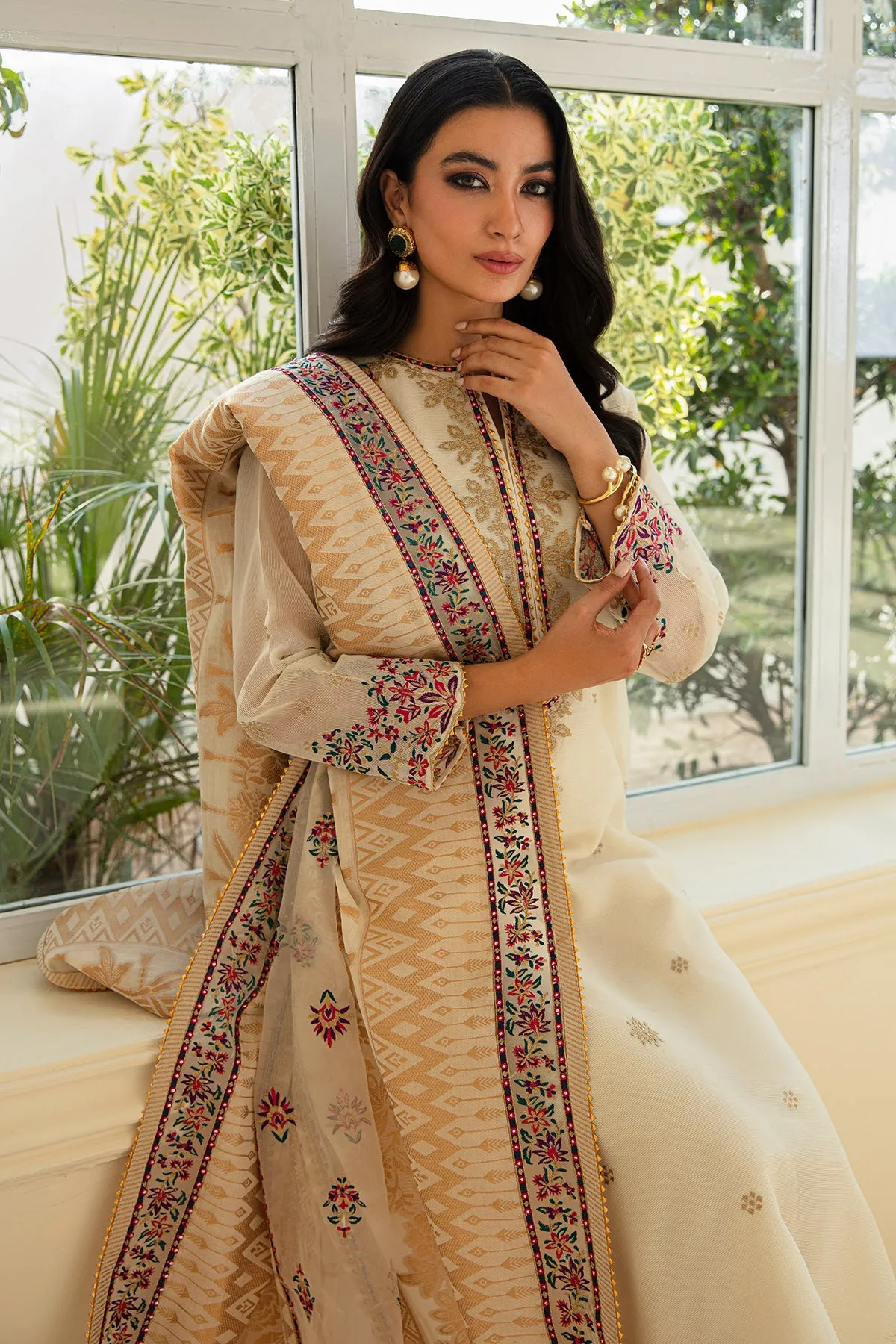 EMBROIDERED COTTON PATTI UF-390