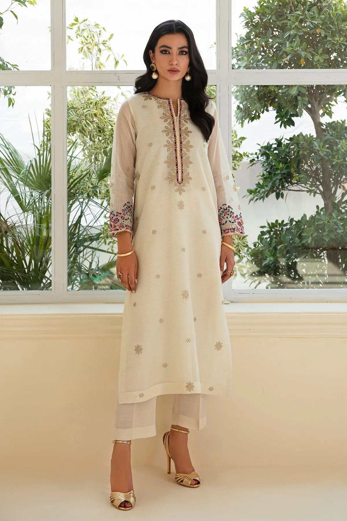 EMBROIDERED COTTON PATTI UF-390