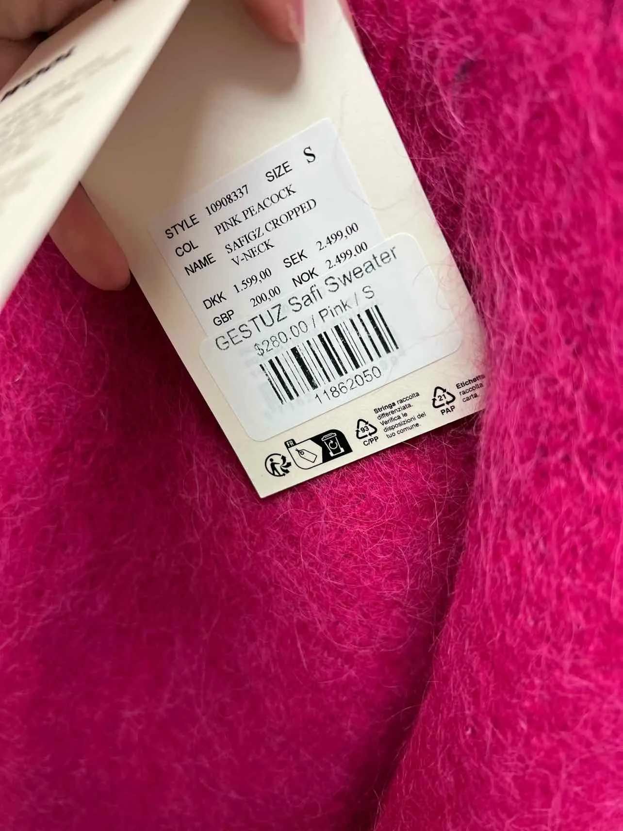 Gestuz Size S Hot Pink Cropped Wool Blend NEW Designer Sweater