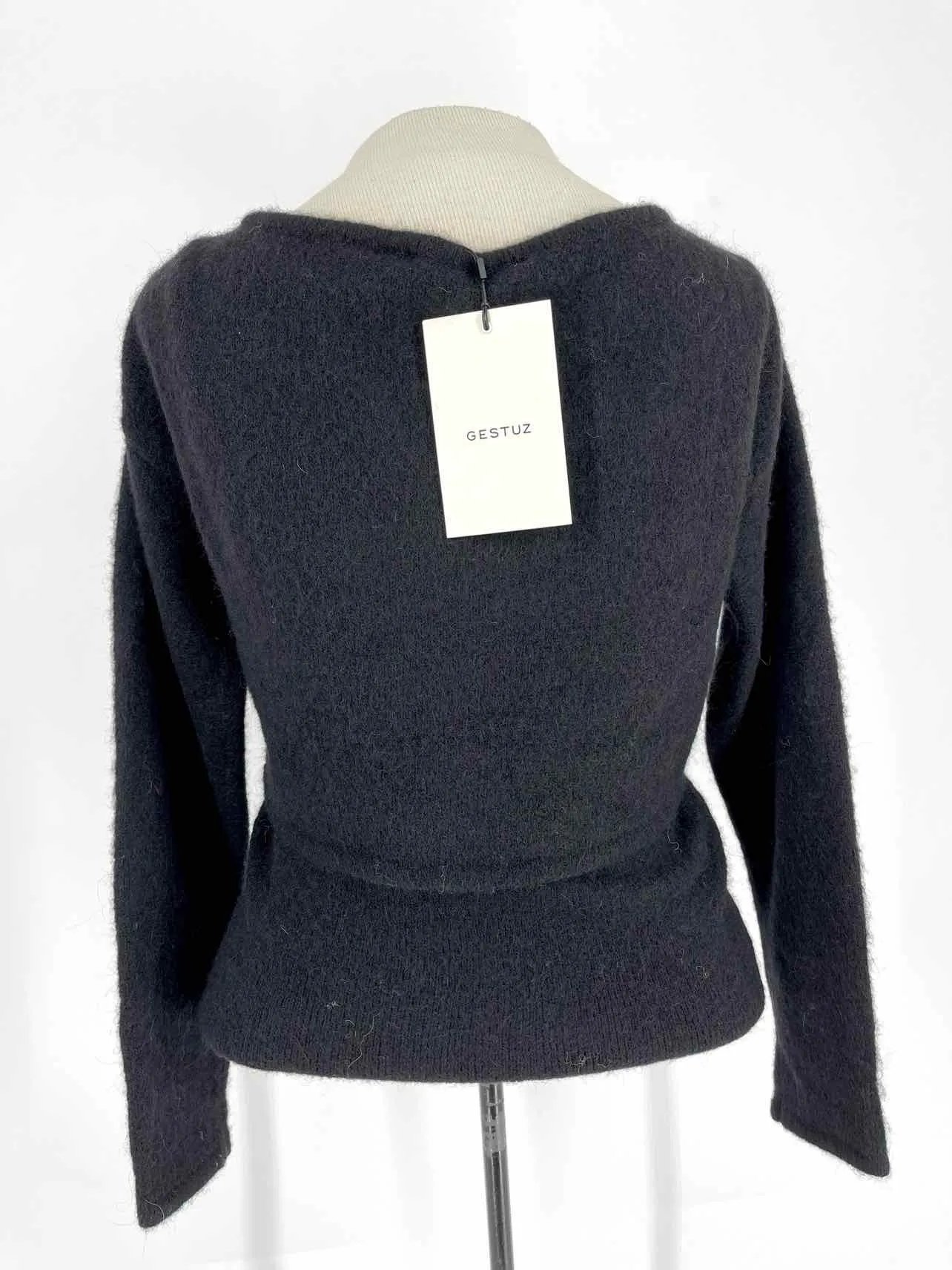 Gestuz Size XS Black Twist Wool Blend NEW Designer Sweater Set