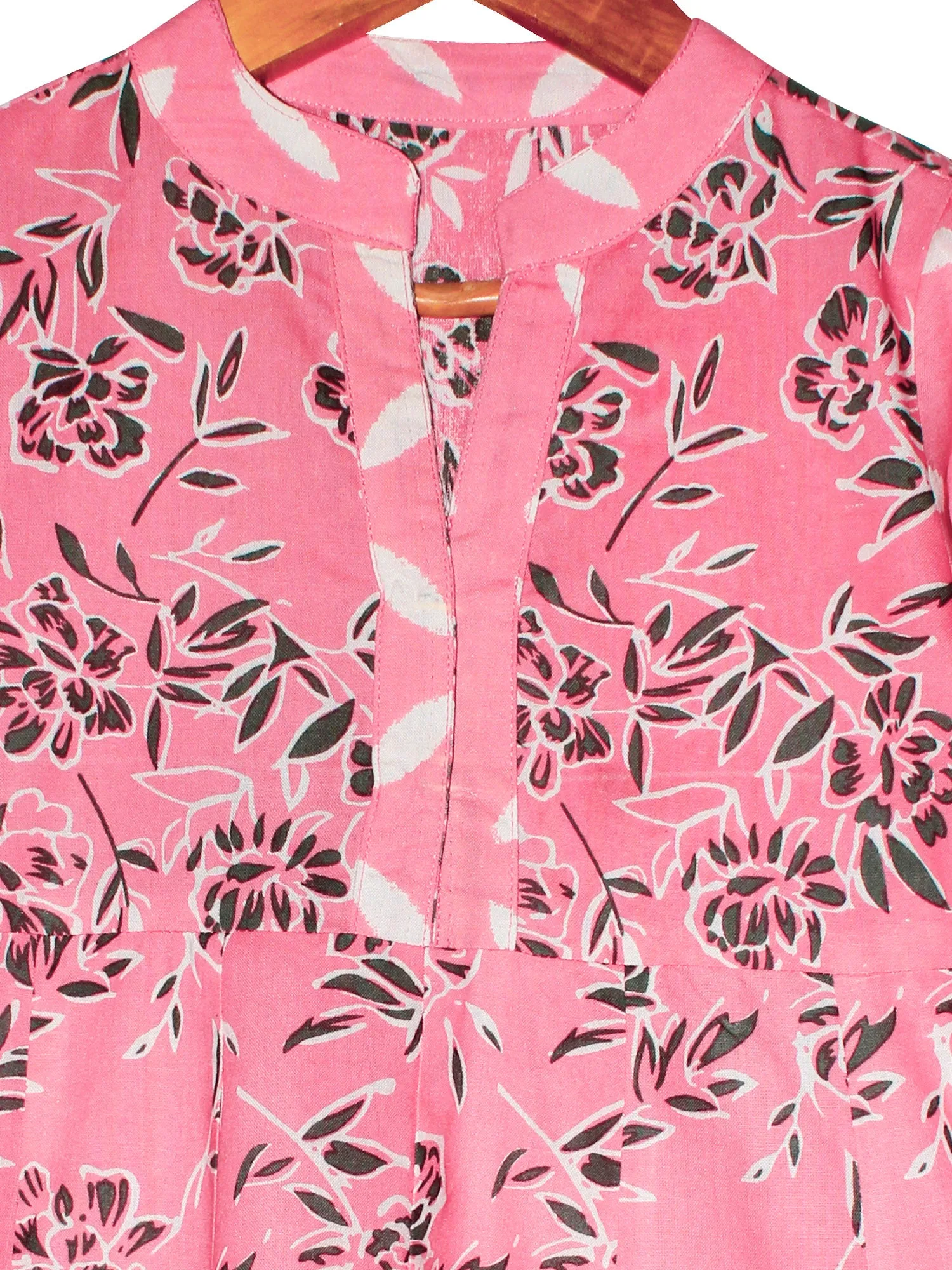 Girls Printed Kurta and Leggings Set