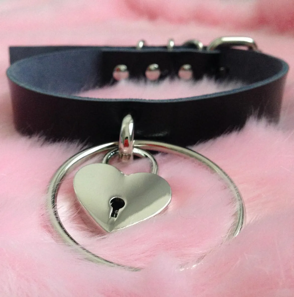 GOTH RING HEART LOCK CHOKER