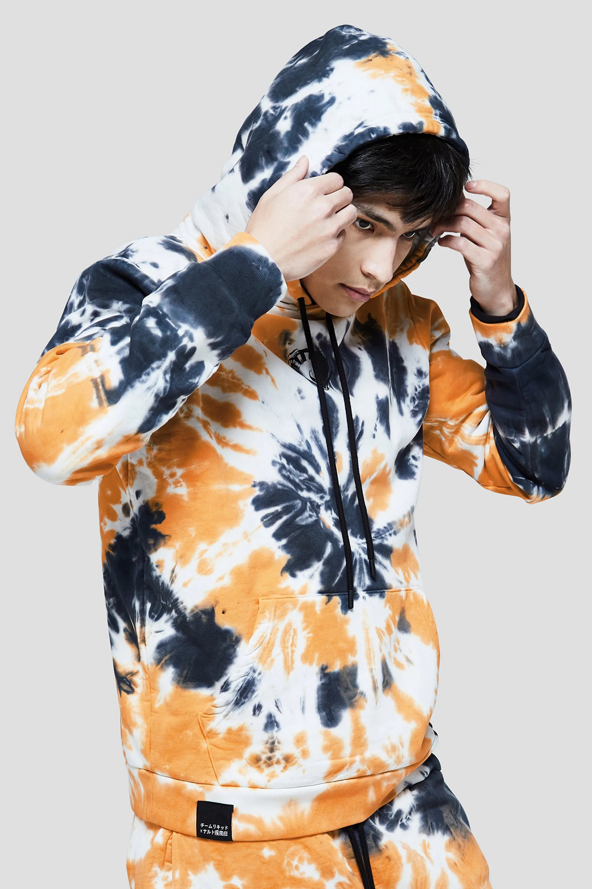 LIQUID x NARUTO NARUTO UNIVERSE DYE HOODIE