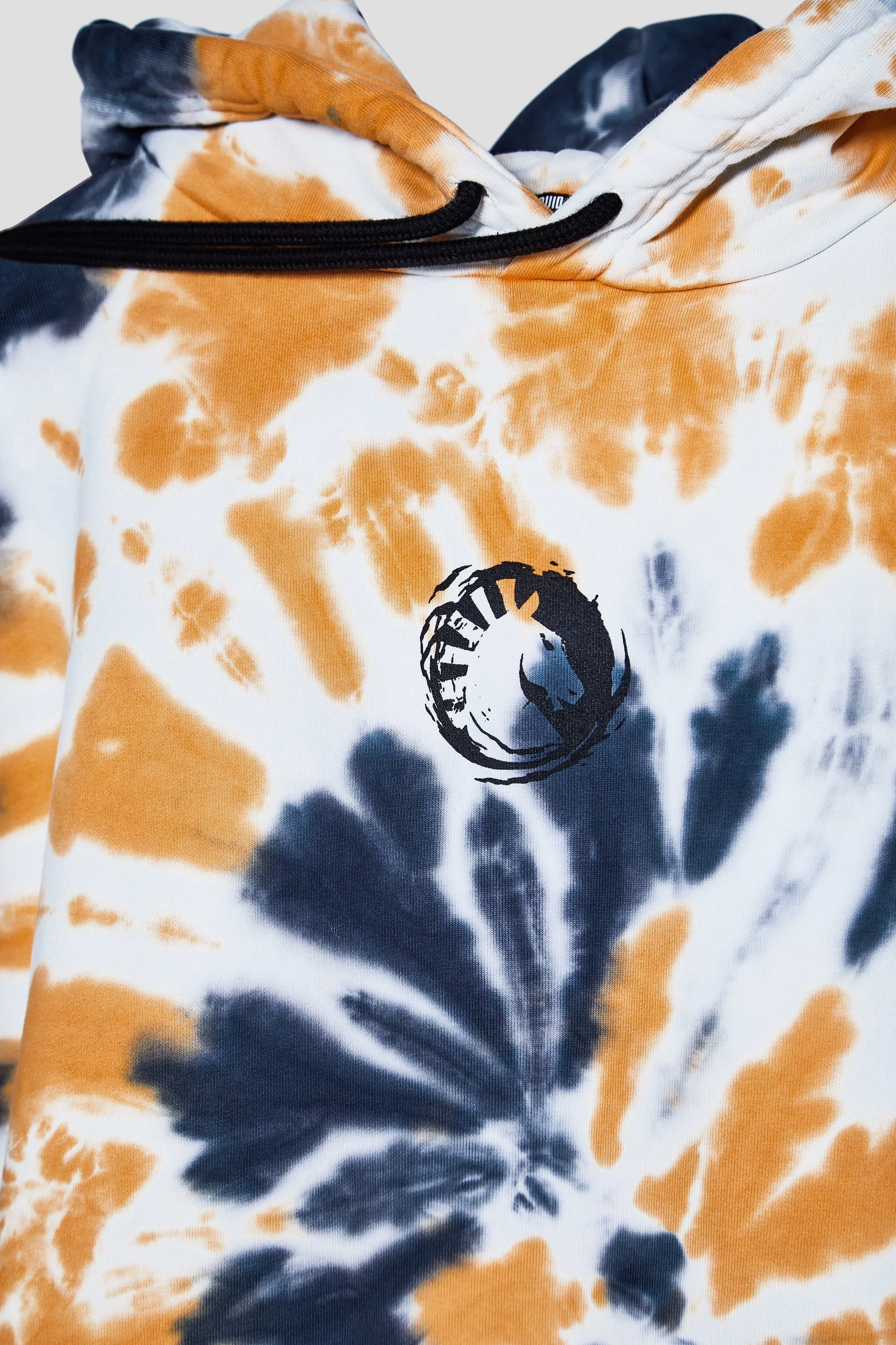 LIQUID x NARUTO NARUTO UNIVERSE DYE HOODIE